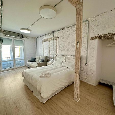 Apartamentos Carolina By Gaiarooms Леон Экстерьер фото