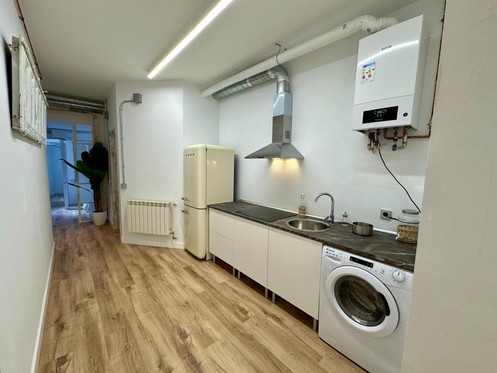 Apartamentos Carolina By Gaiarooms Леон Экстерьер фото