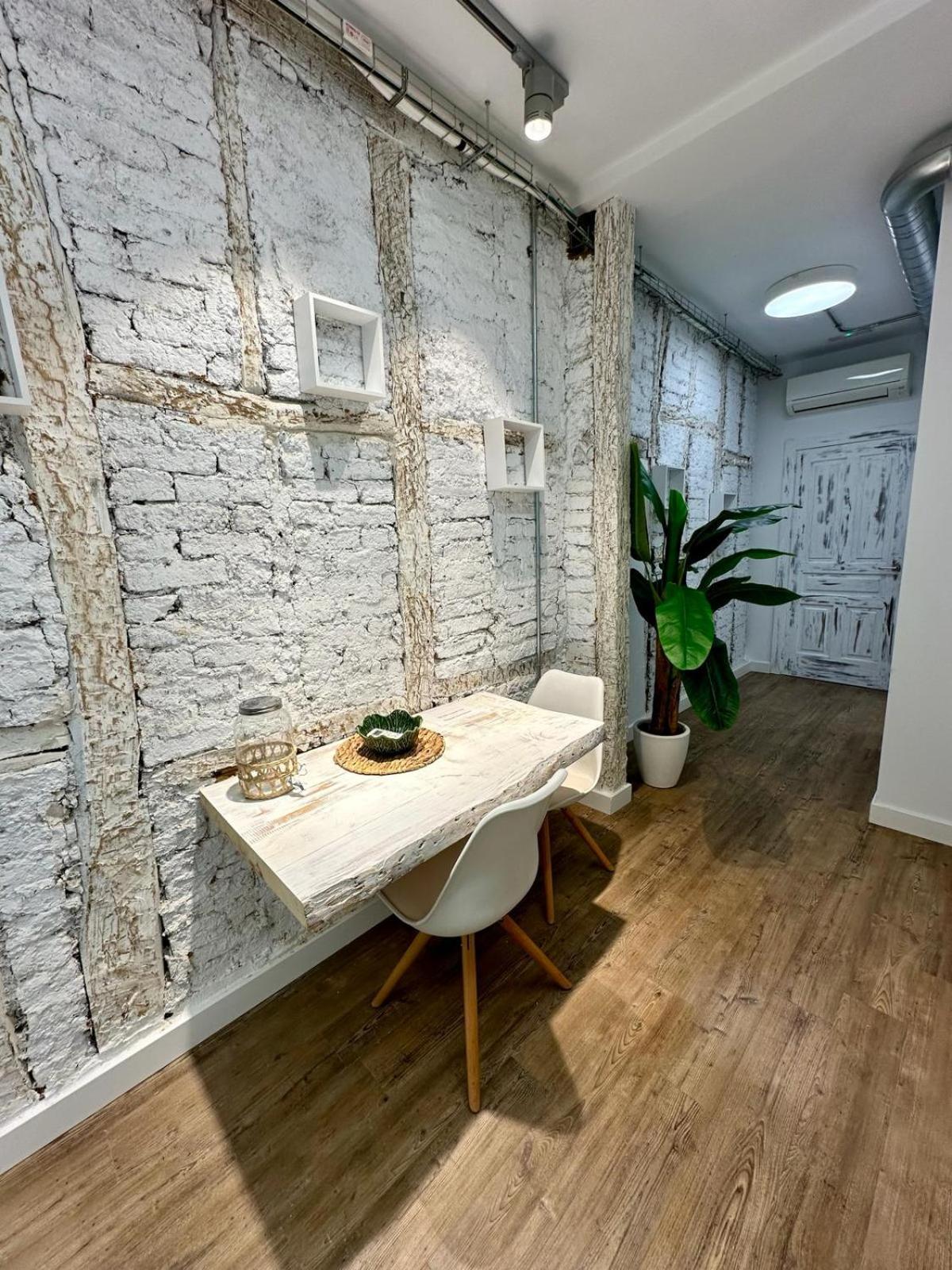 Apartamentos Carolina By Gaiarooms Леон Экстерьер фото
