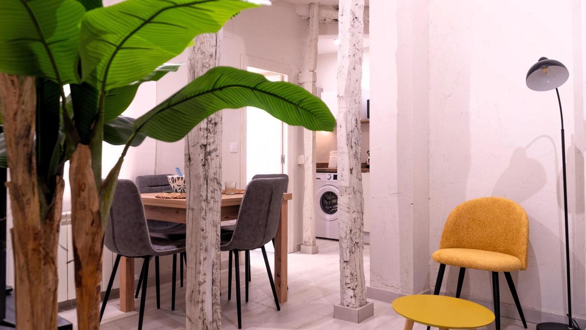 Apartamentos Carolina By Gaiarooms Леон Экстерьер фото